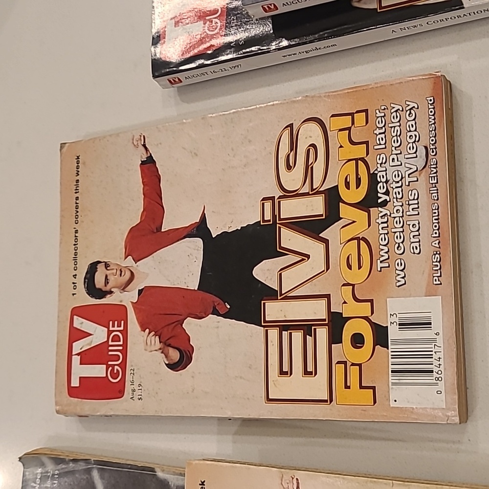 Elvis TV Guide Bundle - Picture 7 of 9